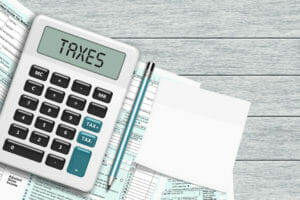 Slow start to tax season, similar refunds